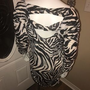 Studio 18 Dresses - Large Zebra Print Long Sleeve Body Con Dress Studio 18 Dresses - Large Zebra Print Long Sleeve Body Con Dress